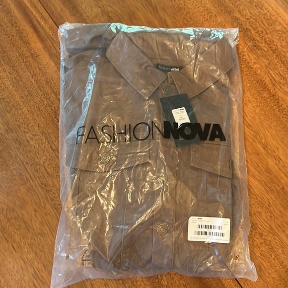 NWT denim jumpsuit - Picture 5 of 6